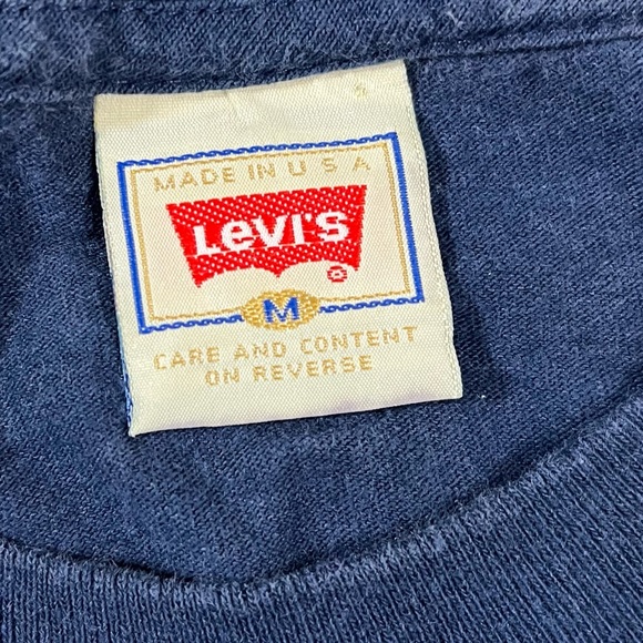 Levi’s Vintage 90’s T-shirt “Levi’s Life” Made in USA - Picture 2 of 12
